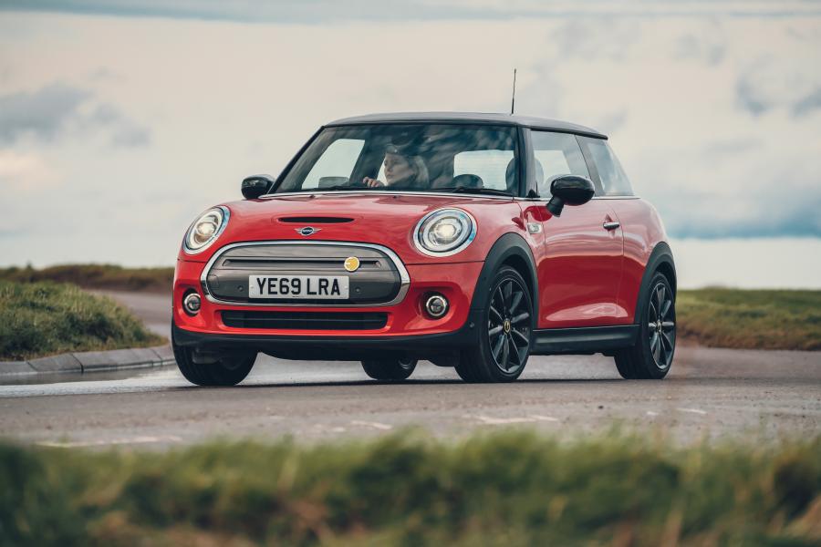  Mini Cooper SE Level 3 (F56) 2020 года  (UK) (фото 24 из 32)